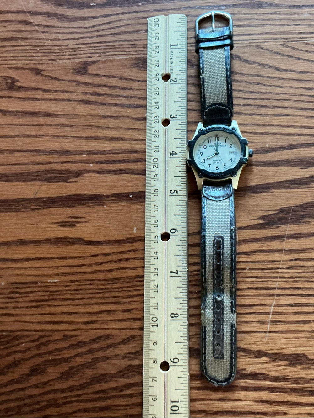 Men's Canvas Strap Timex Expedition Indiglo watch, pre-owned.
